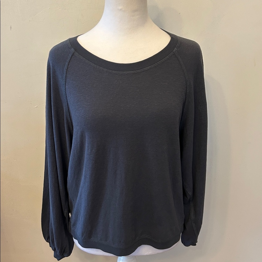 Wrap London dark gray wide arm long sleeve top Size 2 EUC